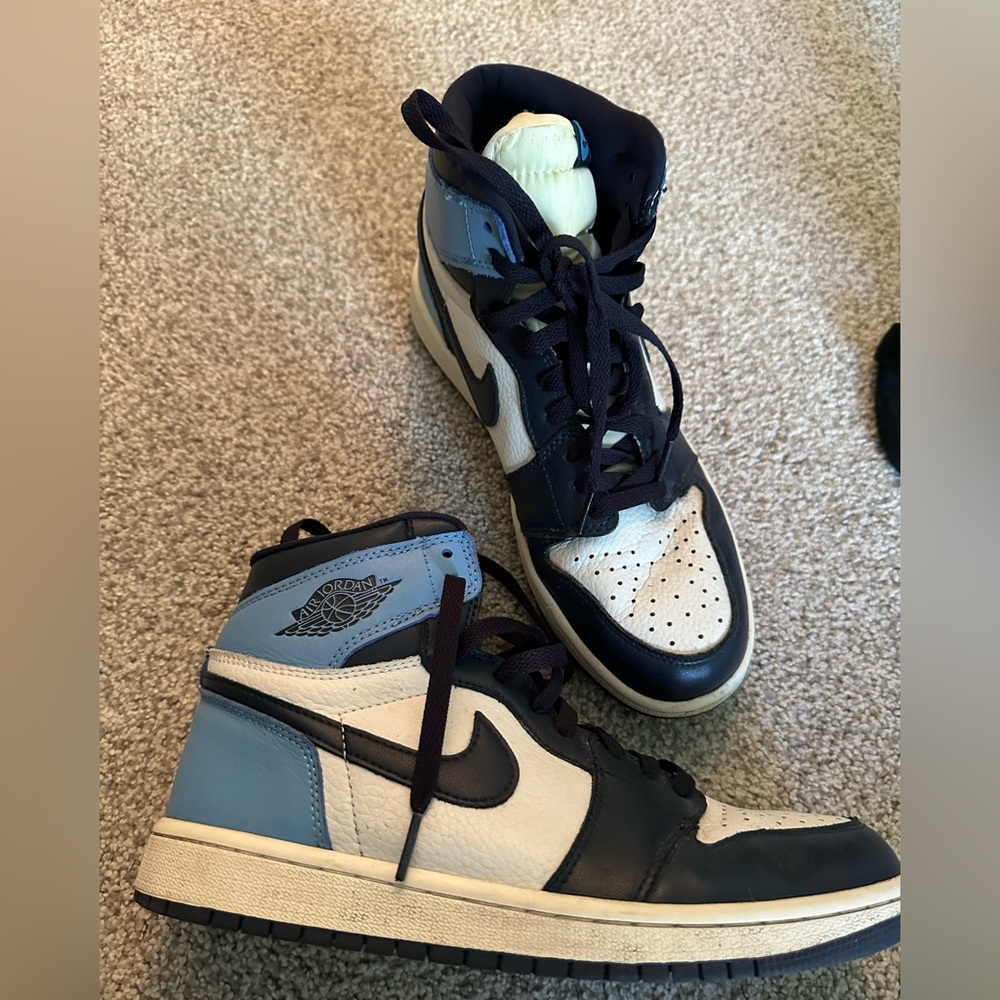 Nike dunk high - great condition! Only worn twice size 8.5